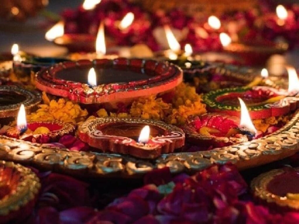 Celebrate an Eco-Friendly Diwali: Enjoy Festivities while Staying Healthy!