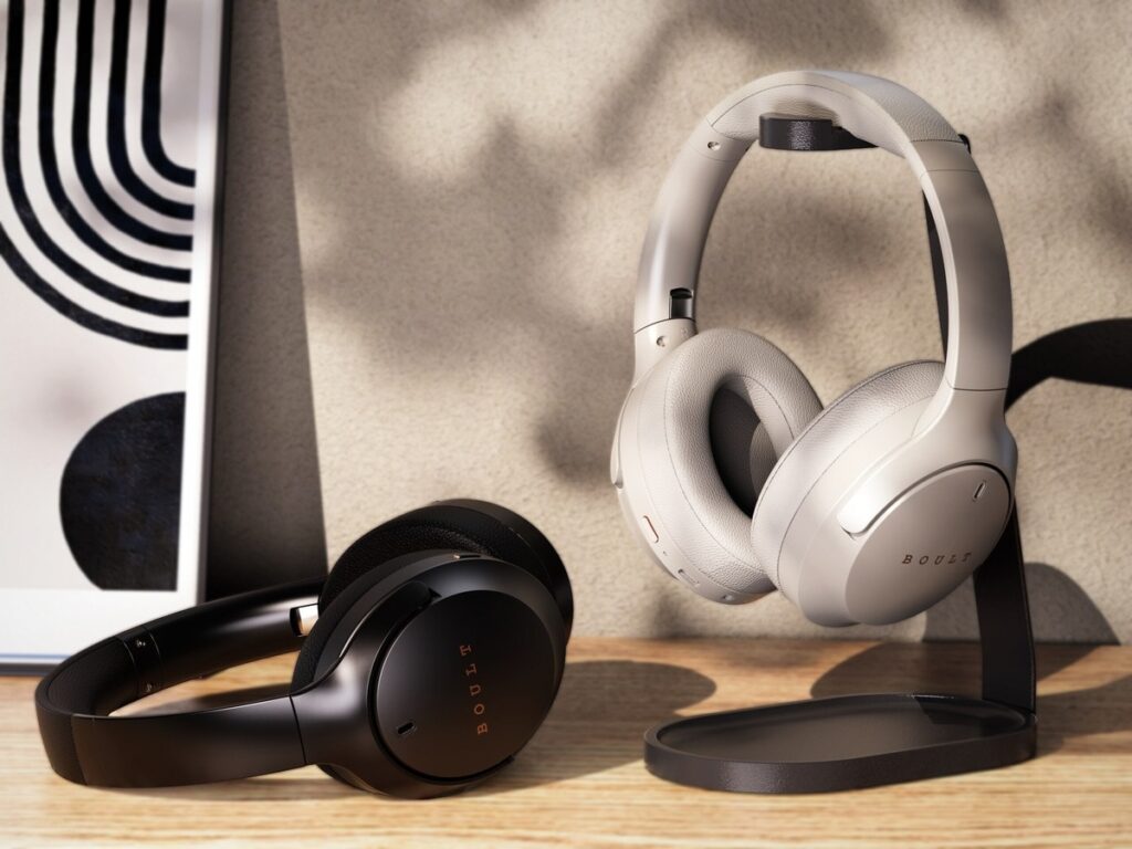 Desi brand offers premium headphones for a comfortable experience at a special price.