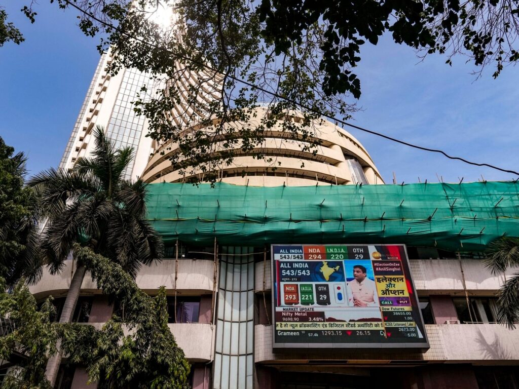 Share Market Live: Cautious start for the stock market, Sensex up while Nifty down