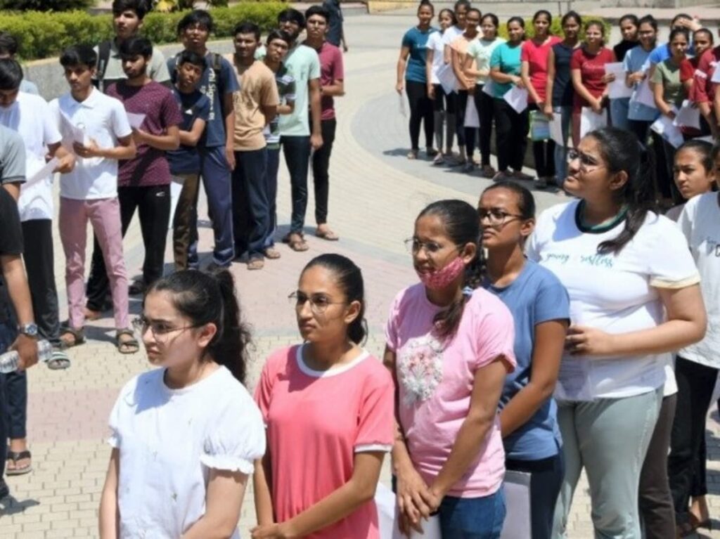 Student Scores 106/700 in NEET, Sues Over Admission Delays