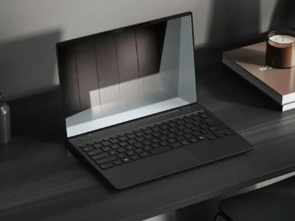 World's lightest 14-inch laptop launched, weighing just 634 grams with a sturdy body.