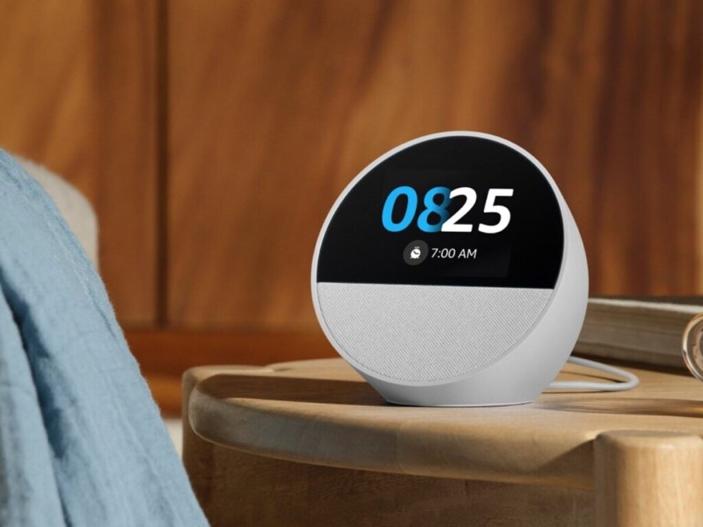 Amazon launches amazing smart clock with screen at this price.