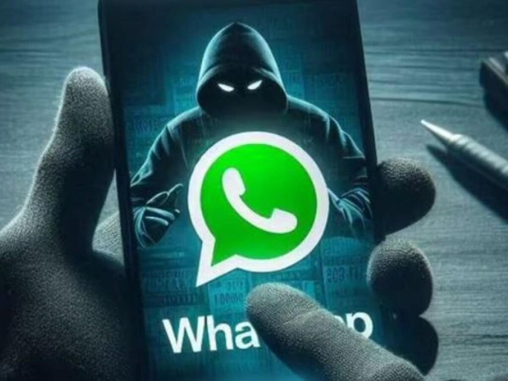 WhatsApp group involved in major fraud, resulting in a loss of 2.34 million rupees; avoid these mistakes.