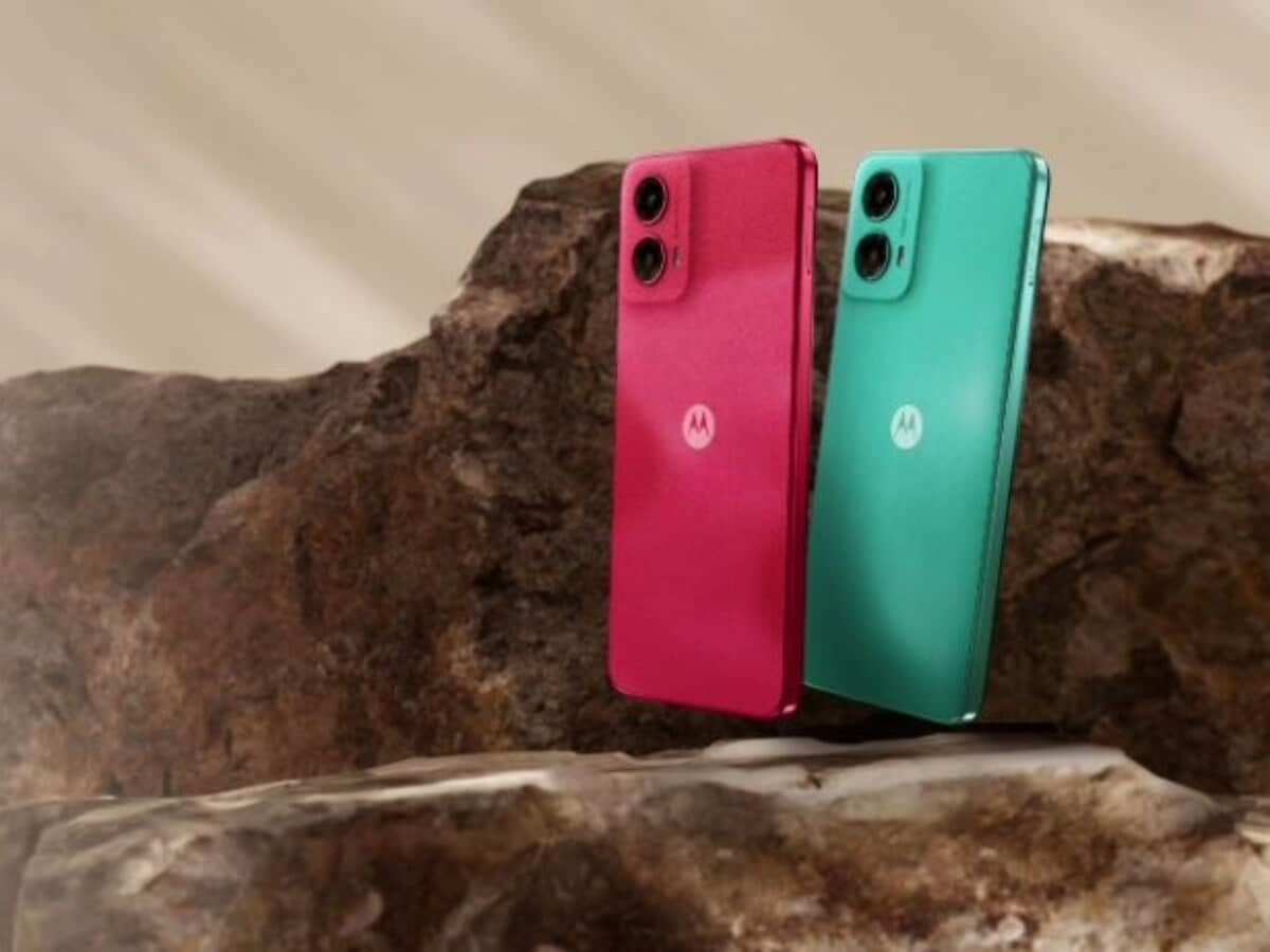 Great deal on Motorola 5G phones under 11,000 with cashback offer