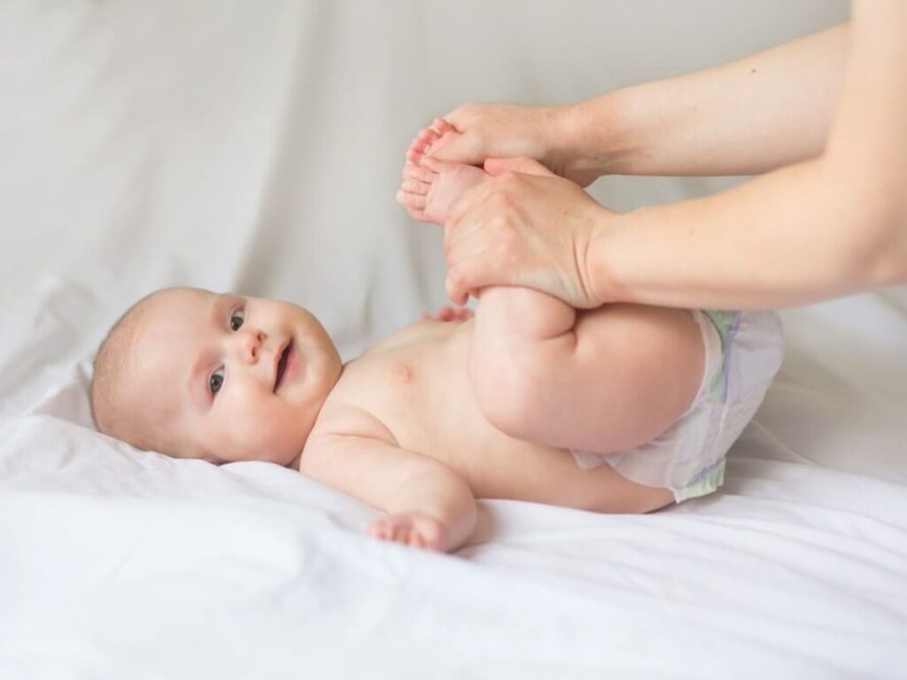 7 Amazing Benefits of Massaging Kids' Feet – Just Keep These Tips in Mind!