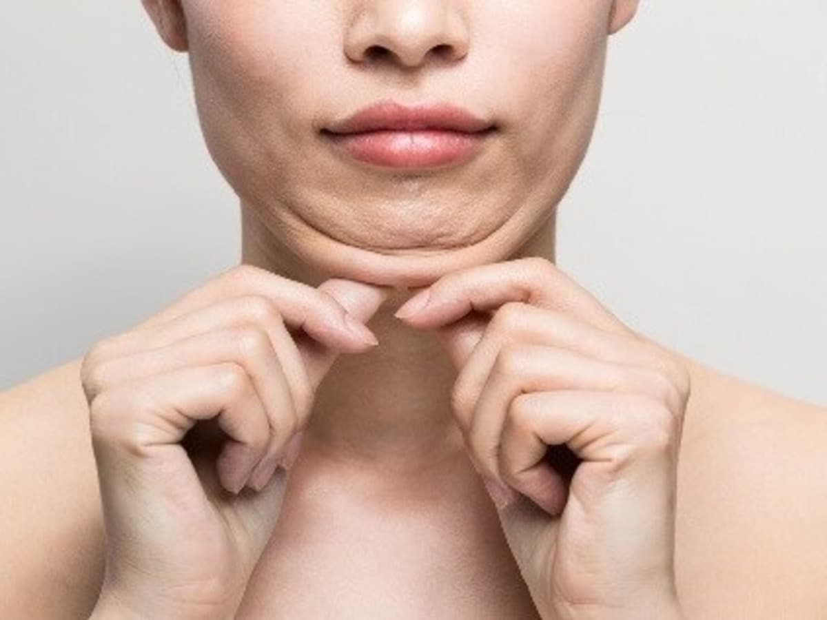 Sculpt Your Jawline: 3 Exercises for a Flawless Selfie!