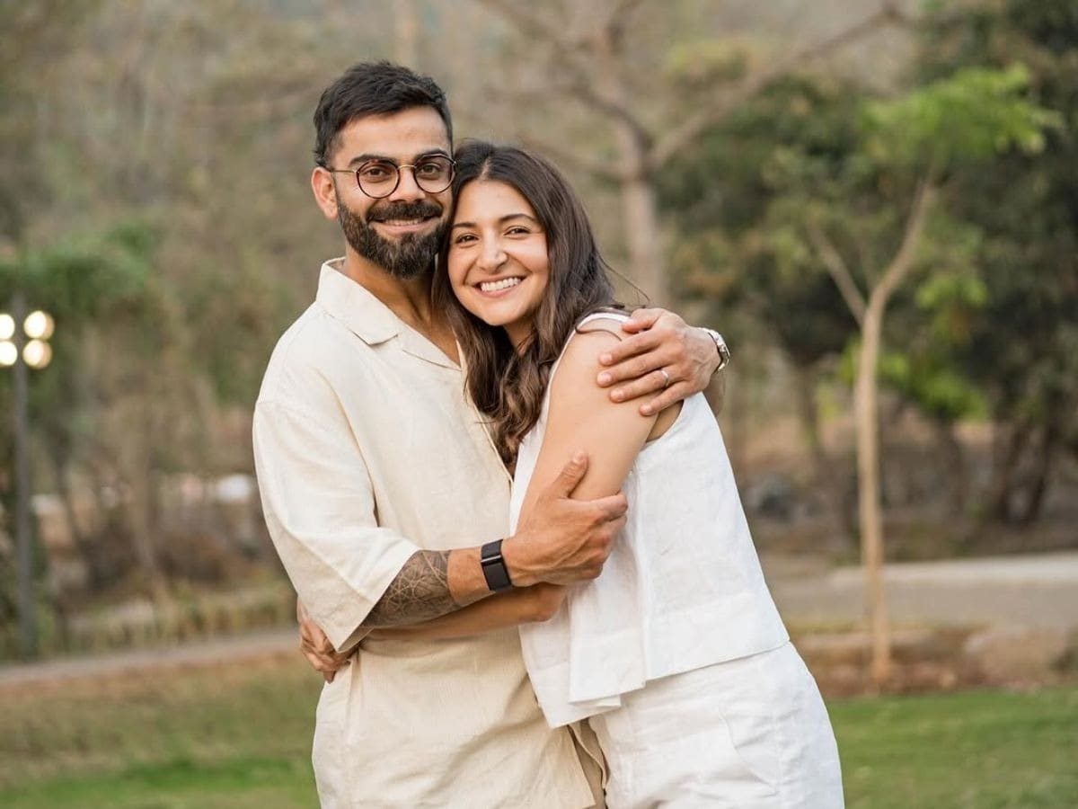 Virat Kohli Shares Rare Photo of Anushka Sharma on Her Birthday with a Romantic Caption