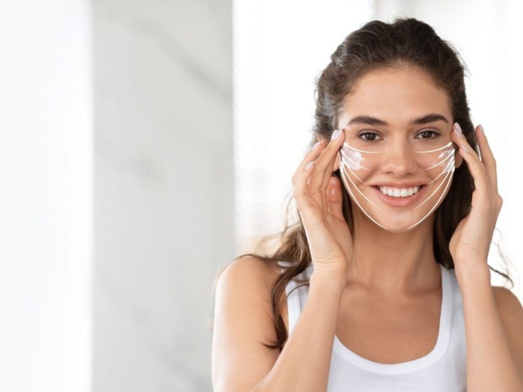 Revitalize Your Skin: Combat Aging and Dullness in 4 Weeks with This Routine