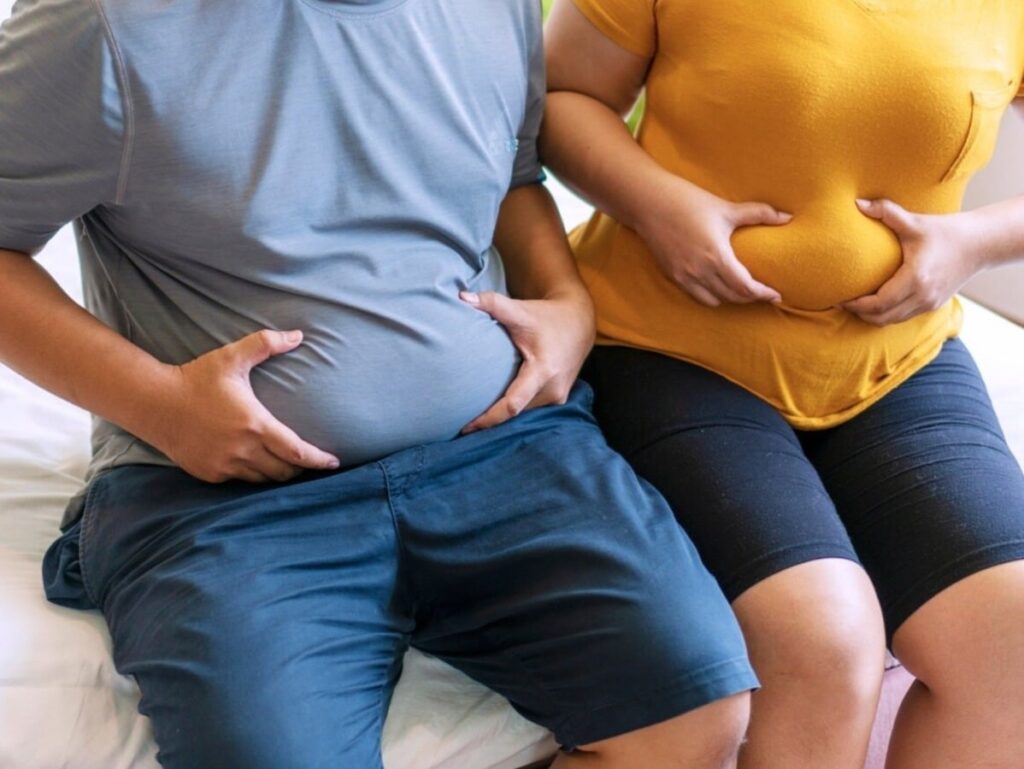 Why Does Belly Fat Increase with Age? Discover the Solution!