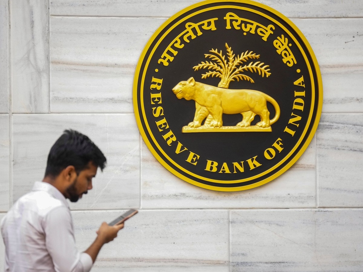 Foreign lenders' share in Indian banks may reach 26%, says RBI Governor.