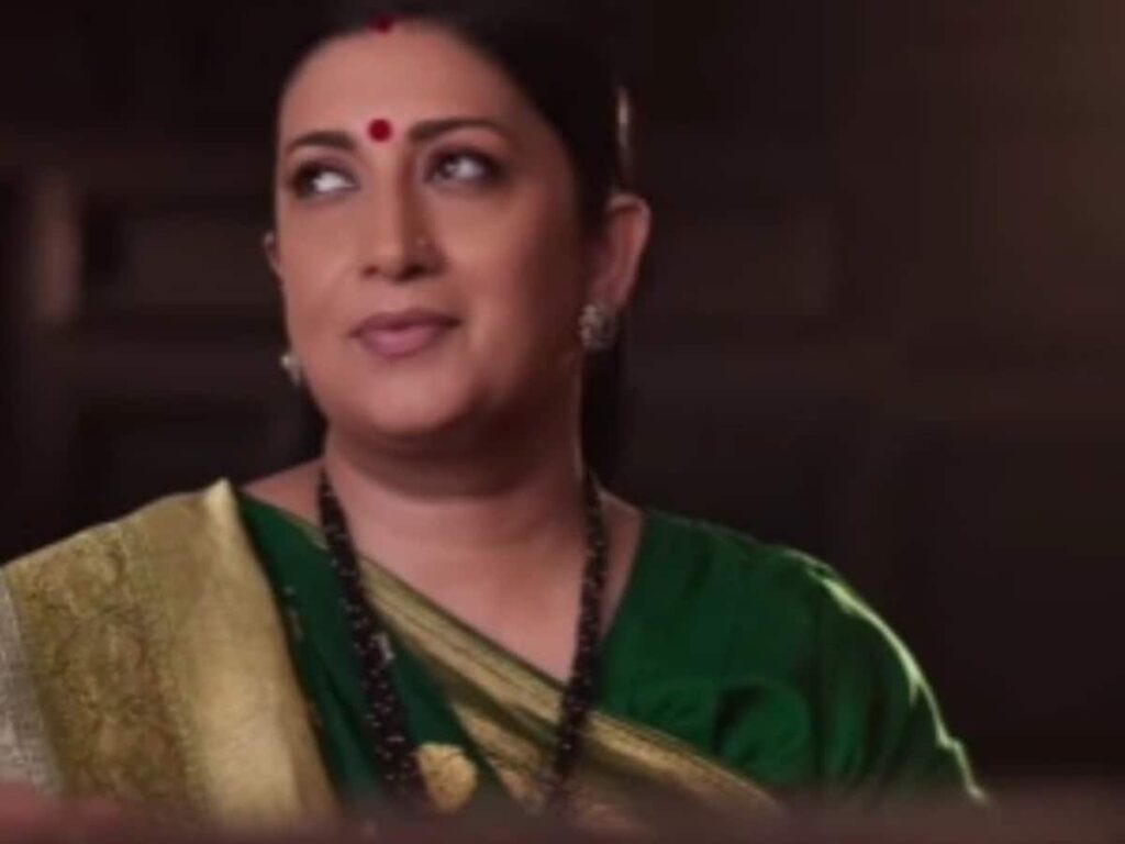 Sas Bahu Ki Kahani Returns: Smriti Irani Teases Tulsi's Comeback!