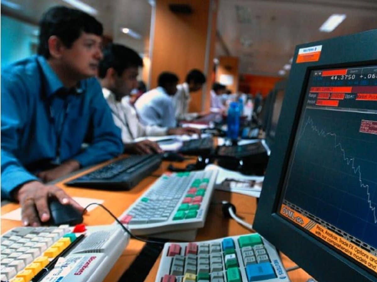 This stock gave investors a 355% return after a short wait, priced under ₹100.