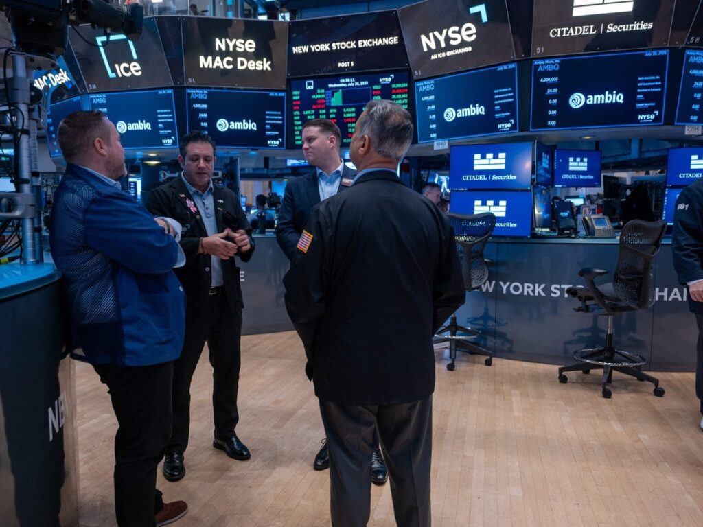US Stock Market's Turmoil Amid Trump Tariffs and Job Data Concerns